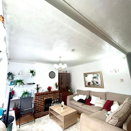 Cosy Room In Дартфорд Екстериор снимка
